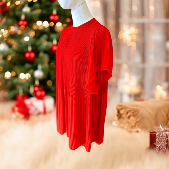 Zara‎ SZ XS red pleated chiffon flare mini dress - Picture 3 of 16